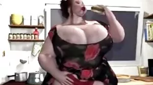Slim4K: Η Cutie βρίσκει έμπνευση μετά το σεξ με έναν όμορφο φίλο στο PornHD