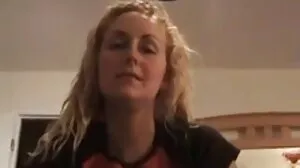 Η Bella Moretti είναι μια εξωτική τσούλα με μερικές γλυκές κινήσεις να δείξει