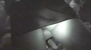 Πρόστυχα μωρά δελεάζονται και κακοποιούνται από βρώμικο κύριο