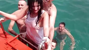 Steamy-Sensual Anal με την Squirter Adriana Chechik