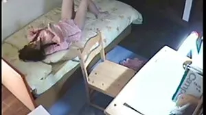 Squirting μωρό μουνί πριν από το πρόσωπο