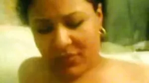 Τρυπημένο πρόσωπο Lola Licks Cock πριν από τον πρωκτικό